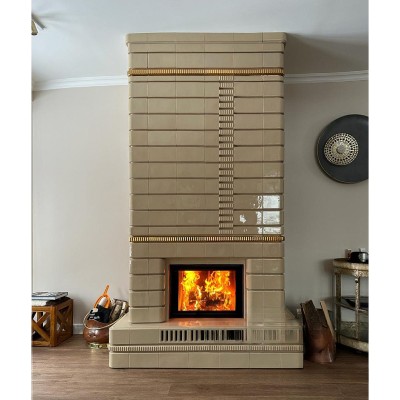 Современный камин в облицовке Брикс с топкой Romotop HEAT 3G L 66.50.01.